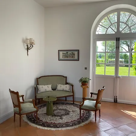 Chateau Larteau Ferienhaus *